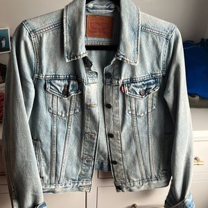 Levi’s Jean jacket like new